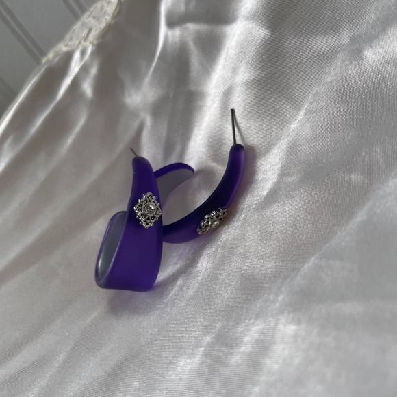 Purple Lucite Statement Earrings with Silver Sparkle Accents - Picture 3 of 4